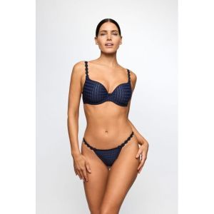 avero velvet blue