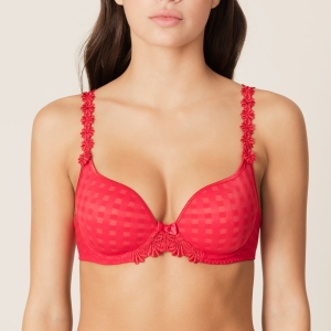 avero scarlet