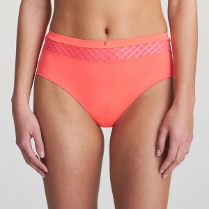 yohji tropicana
