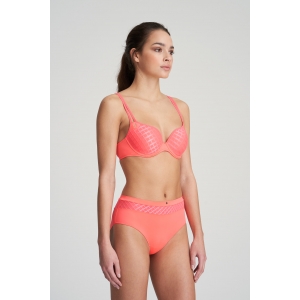 yohji tropicana