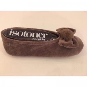 isotoner taupe pompom