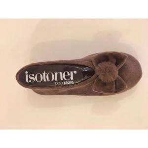 isotoner taupe pompom