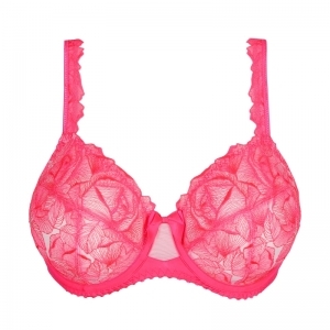 belgravia blogger pink