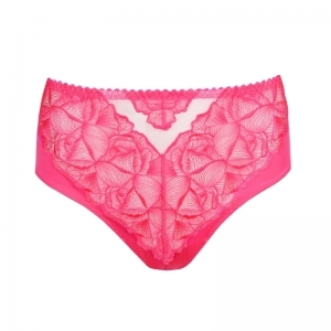belgravia blogger pink