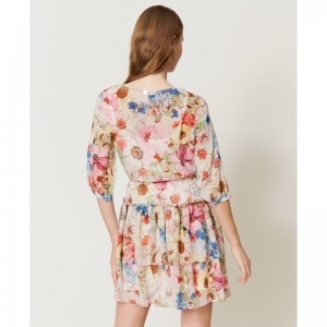 twbeach fushia bloem