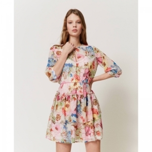twbeach fushia bloem