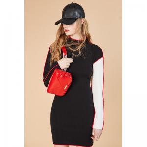 Travel-Tw rood