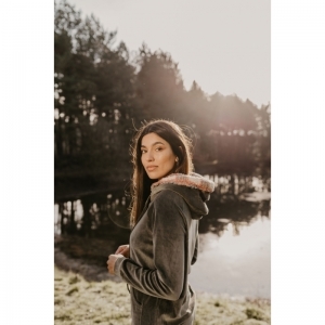 Julia Velours olive