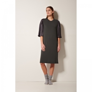 plut21 dark grey