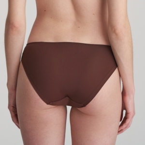serena chestnut