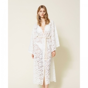 twbeach white