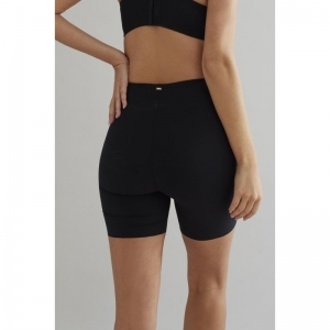 curves zwart