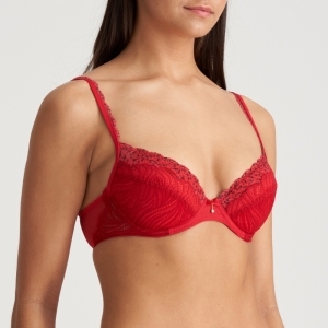 coely strawberry kiss