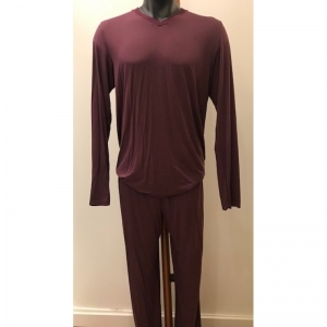 schiesw22 wine red
