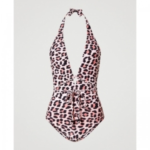 twbeach leopard/roos