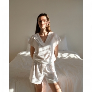 Pluto summer perf white
