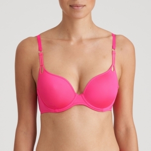 tahar blogger pink