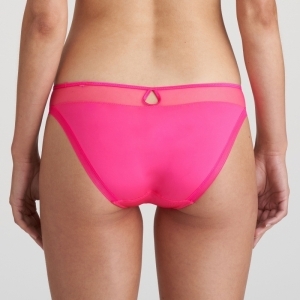 tahar blogger pink