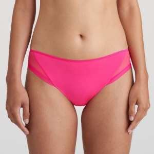 tahar blogger pink