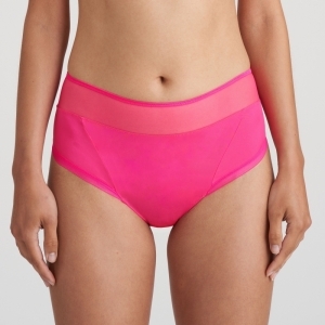 tahar blogger pink