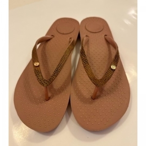 isobeach rose pouder