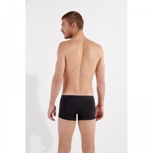 modal clean cut zwart