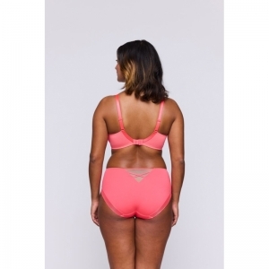 angelou juicy melon